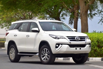 Toyota Fortuner 4x2 Auto for Self drive
